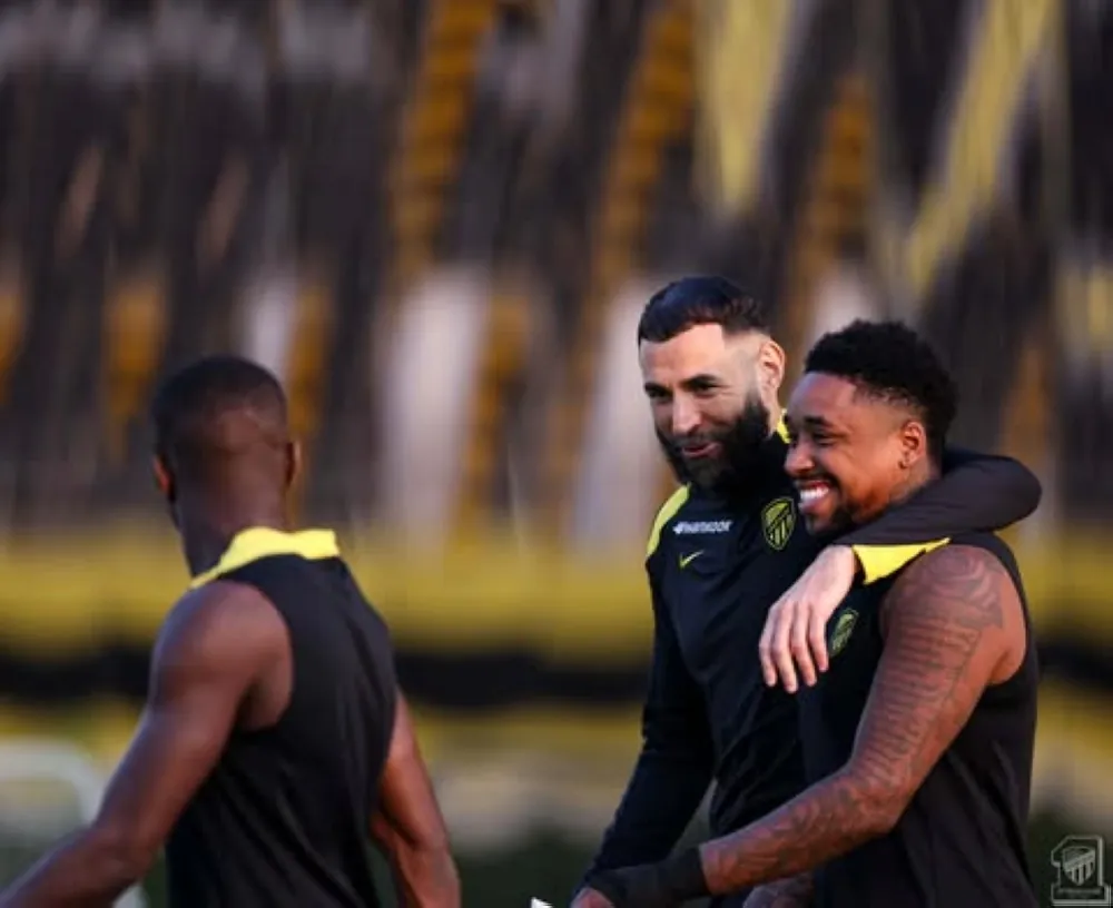 شاهد الآن.. القنوات الرسمية الناقلة لمواجهة الاتحاد والشباب في الدوري السعودي 2026