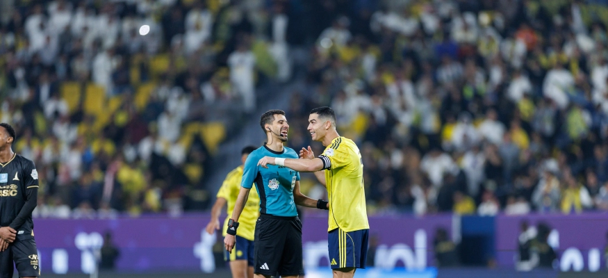 تابع الآن.. القنوات الناقلة لمواجهة النصر ضد الأخدود في دوري روشن السعودي 2025-26