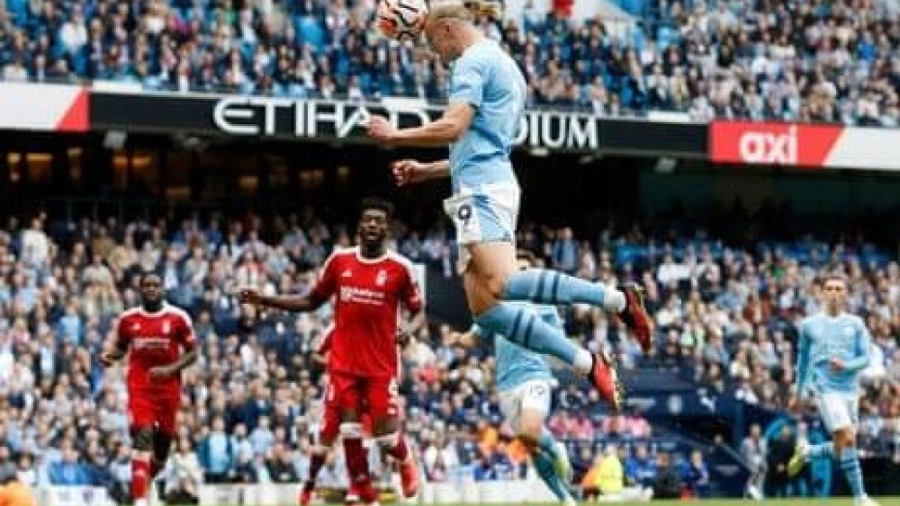 أين يمكنني متابعة مواجهة مانشستر سيتي ضد نوتنجهام فورست اليوم في الدوري الإنجليزي؟