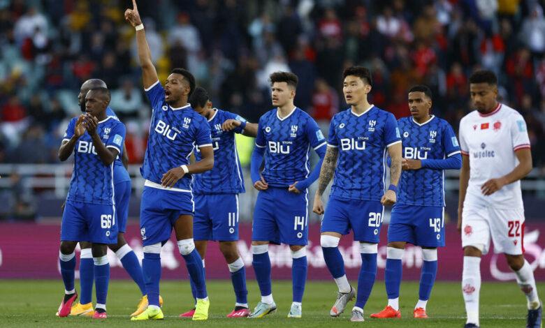 قمة الدوري السعودي.. تشكيلة الهلال الرسمية اليوم ضد الرياض والقنوات الناقلة