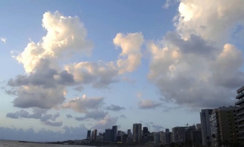 طقس العراق اليوم.. أجواء متغيرة ودرجات حرارة مستقرة نسبياً