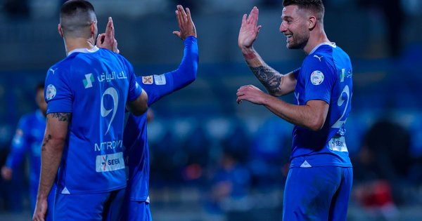 الهلال يلتقي ضمك اليوم.. كل القنوات الرسمية لمتابعة المباراة في الدوري السعودي 2026