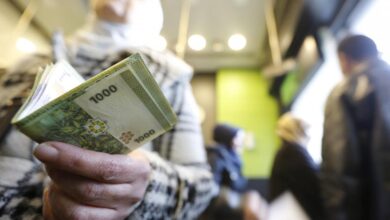 سعر صرف الليرة السورية مقابل الدولار اليوم الخميس 15/1/2026 في جميع المحافظات والمصرف المركزي