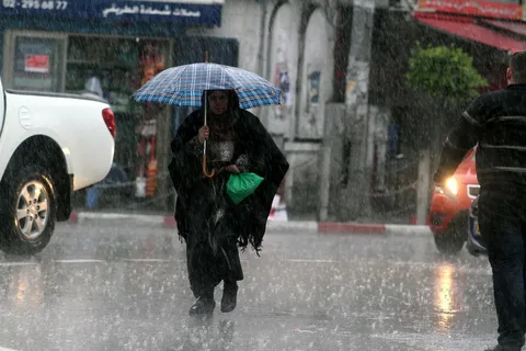 طقس الجزائر غدًا الثلاثاء 3 فبراير 2026.. أجواء متقلبة ودرجات حرارة متفاوتة بين الولايات