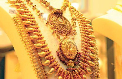 انخفاض كبير في أسعار الذهب بمصر.. الجرام يتراجع 200 جنيه مع توقعات بتراجع أكبر