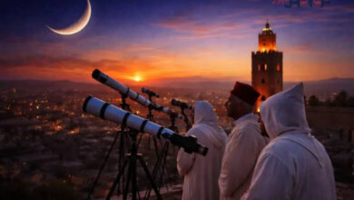 تعرف على يوم عيد الفطر 2026 في السعودية والإمارات وقطر حسب الرؤية الشرعية